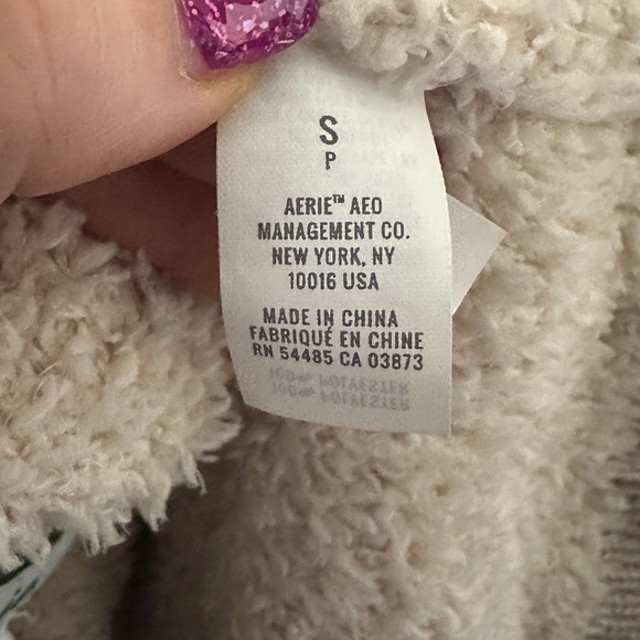 Aerie Two Tone Cozy Cream Sherpa Pullover size small - Picture 8 of 8